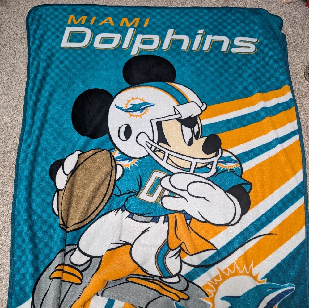 Disney Mickey Miami Dolphins Throw Blanket